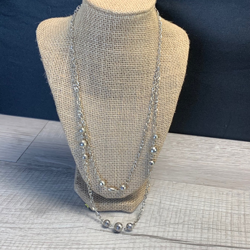 Silver Tone Layered Bead Necklace Faceted Disco Ball 20 Inch Chain 5147